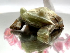 Vintage Figurine Desk Ornament Onyx Stone Carved Frog - Picture 1 of 13