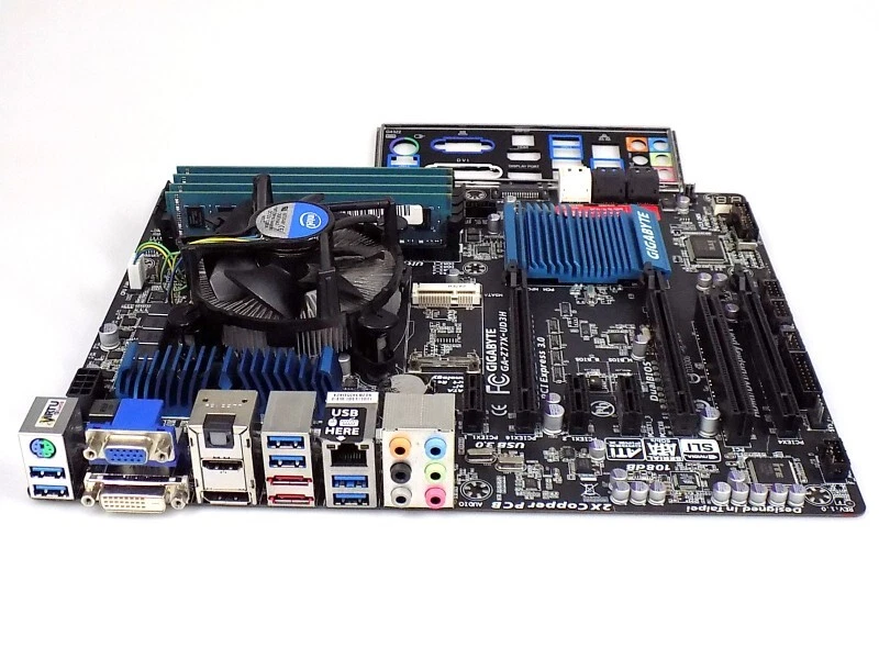 Mainboard CPU RAM Bundle: Gigabyte GA-Z77X-UD3H + Intel Core i5-3570 + 16GB DDR3 - Bild 1 von 1