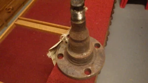 Achszapfen, Radnarbe, hinten links oder rechts VW Polo 86 C / 2F  - Bild 1 von 3