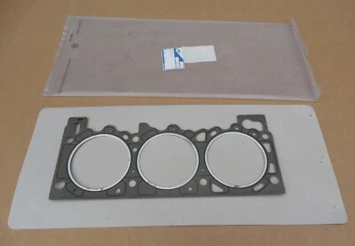 Ford Explorer Right Cylinder Head Gasket 1992-96 Finis 7266488 - 95TM-6051-AA - Image 1 of 4