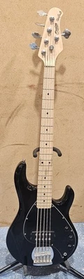 Bajo de 5 cuerdas Sterling by Music Man StingRay 5 rayos - negro Foto 1 de 4