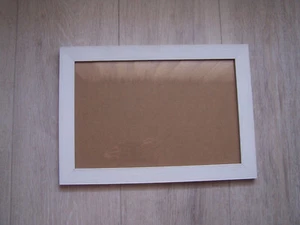 IKEA Bilderrahmen weiß 24,5x34,5cm für Bilder 19x29cm zum Hängen - Bild 1 von 1