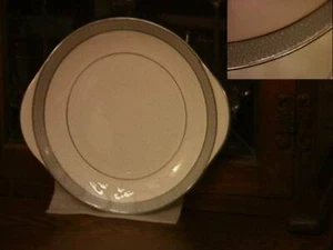Royal Doulton - Etude - Cake / Sandwich Plate - Picture 1 of 1