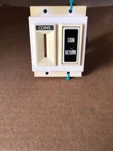 ROWE AMI JUKEBOX COIN ENTRY BEZEL AND REJECT BUTTON JUKEBOX ARCADE - Picture 1 of 3