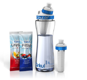 Cirkul Infuser Bottle 22 oz, + 2 Flavor Cartridges, Fruit Punch & Mixed Berry