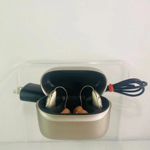 RARE Phonak Audéo Infinio I50R Rechargeable Bluetooth HearingAids 150-R w/ Case - Afbeelding 1 van 7