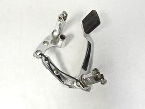 OEM Harley DYNA R&L FORWARD Soportes de control CROMO Montaje de clavija FXD FXDWG FXDL - Imagen 1 de 4