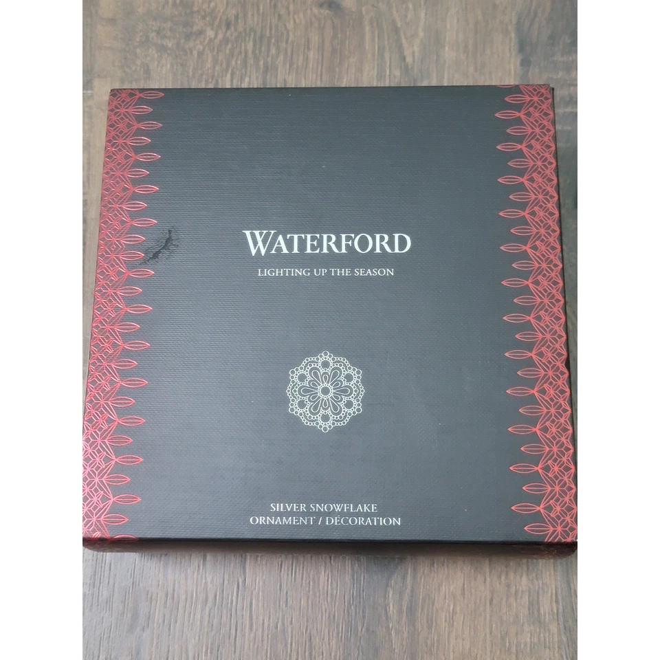 Waterford Up The Season 2018 Copo de Nieve Plata Adorno de Navidad Decoración Foto 1 de 4