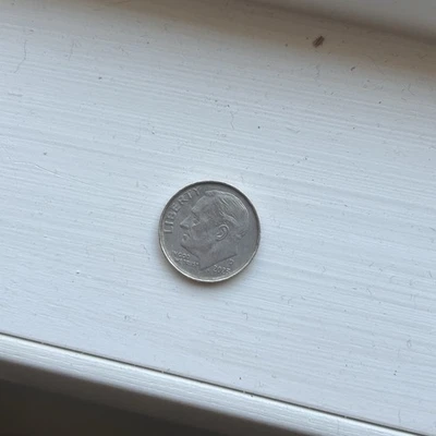 2023 D ROOSEVELT DIME ERROR COIN RAISED RIM BOTH SIDES NO RIDGES - Image 1 of 4