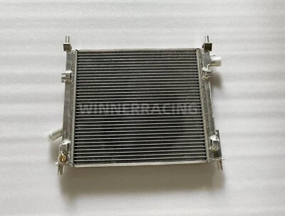 Radiador de aluminio Fit Ford KA/KA Van RB; Street KA RL2 1,3 L 1,6 L MT 1996-2008 Foto 1 de 4