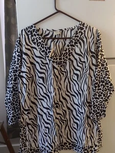 Advance Apparels Black and White Relaxed Blouse Size 1XL. - Picture 1 of 10
