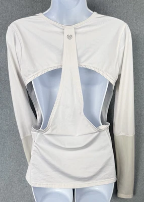 Forever 21 Women’s Long Sleeve Cut Out Top Size M Beige Stretch Open Back Detail - Image 1 of 4
