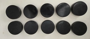 Brandneu Rohling Schwarz 6 Unzen Hockey Puck Lot 10 Adler - Bild 1 von 3
