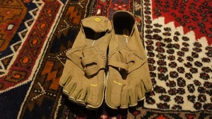 Vibram Fivefingers CVT-Hemp 14M6201 EU42 US 9-9.5 - Picture 1 of 8