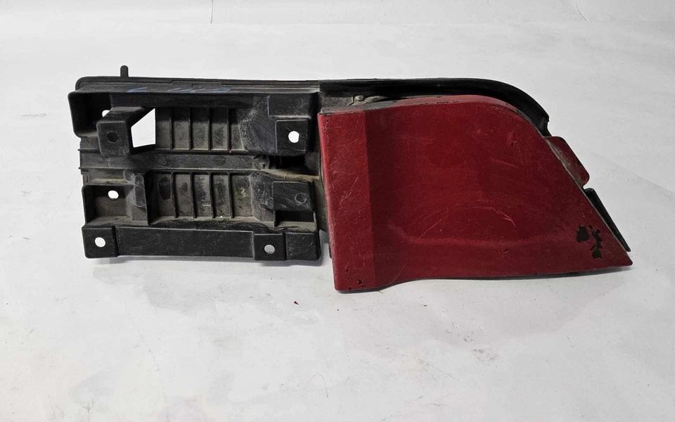 Puerta del tanque de combustible FORD TRANSIT 350 15 16 17 18 19 20 21 22 23 Foto 1 de 1