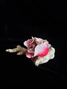 Vintage Capodimonte Fabar Porcelain Tulip on The Snag Made In Italy - Picture 1 of 17