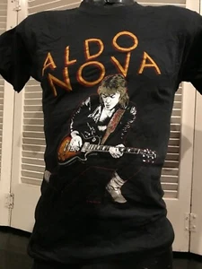 Camisa vintage 1982 Aldo Nova Fantasy Tour talla pequeña guitarra virtuosa - Imagen 1 de 5