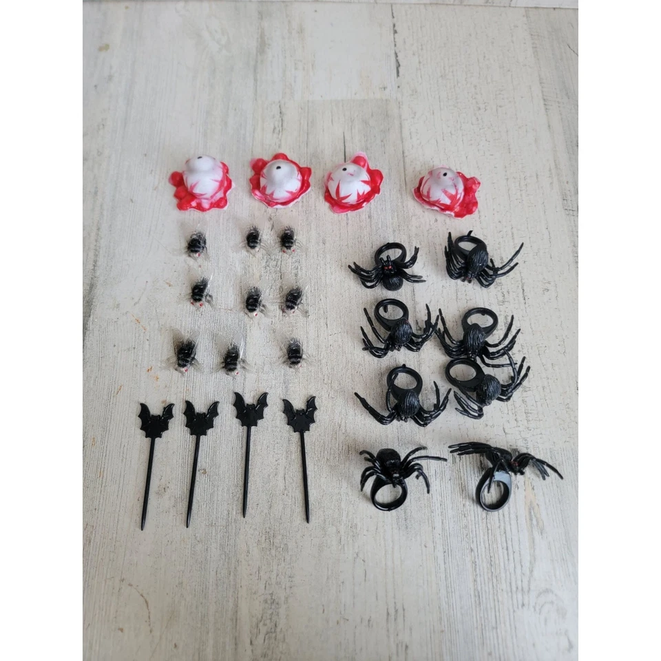 Anel de aranha de Halloween mosca globo ocular morcego palito de dente acessórios de festa - Imagem 1 de 4