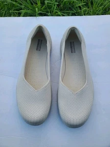 SKECHERS Air CooledGoga Mat Women's Size 11 Ivory Shoes - Picture 1 of 8