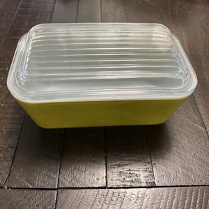Vtg Pyrex Green 1.5 Pint Refrigerator Dish #0502 W/Lid - Picture 1 of 10