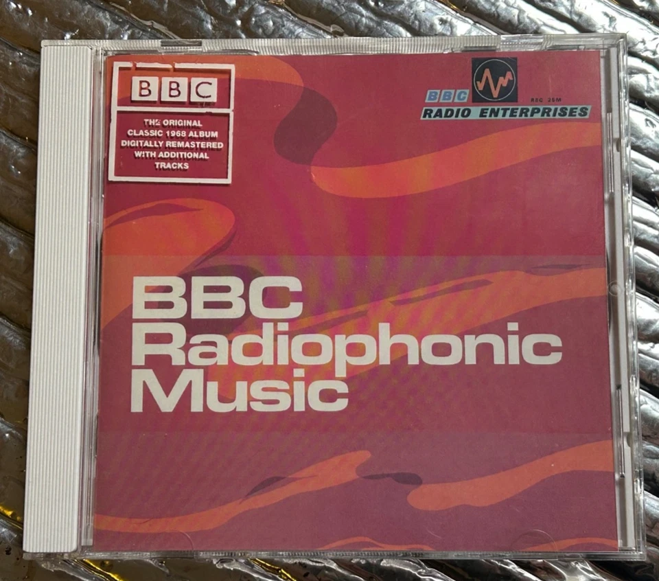 BBC Radiophonic Workshop: BBC Radiophonic Music. Remaster + extra tracks - image 1 of 4