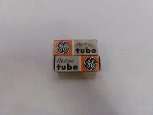 GE Electron Tube / Fuse - 11BQ11 X2 - (MyNote) B23 - Picture 1 of 1