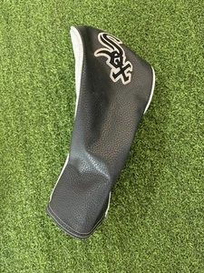 Cubierta de cabeza de conductor Chicago White Doc en blanco y negro - Imagen 1 de 4