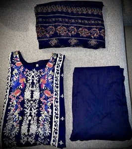 Navy Blue Salwar Kameez Dupatta Kurta Women’s Size M Print Design RRP £25 - Picture 1 of 6