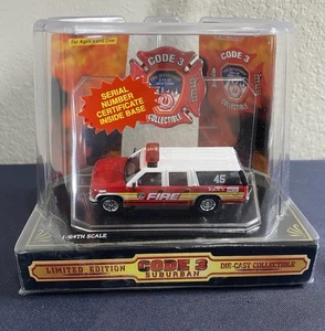 Code 3 Model #12403-45 FDNY Battalion Chief GMC Suburban #45 - Picture 1 of 6