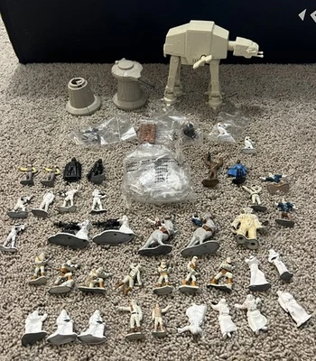 Lote de figuras vintage 1982 Micro Collection Hoth Bespin At-At Kenner Star Wars Foto 1 de 4