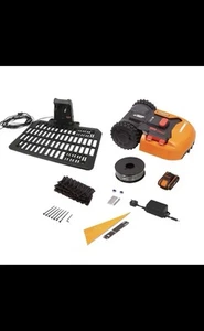 Worx Landroid WR184E Cordless Robotic Lawnmower 400msq - Brand New Fast Delivery - Picture 1 of 4