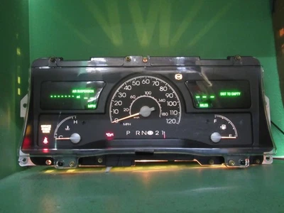 03-04 LINCOLN TOWNCAR DIGITAL INSTRUMENT GAUGE CLUSTER SPEEDO 164k TESTED 3141 - Image 1 of 4