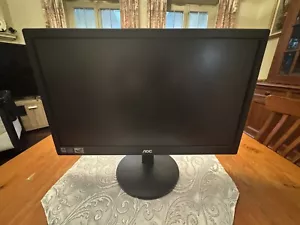 AOC 19.5 inch monitor (E2070WN) VGA 60HZ - Picture 1 of 4
