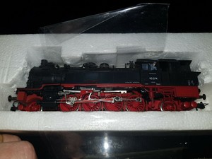ROCO 'HO' GAUGE 04122A BR 93 BLACK 2-8-2 STEAM LOCOMOTIVE