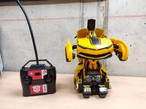 TRANSFORMERS BUMBLEBEE RADIOCOMANDATO REMOTE RADIO CONTROL RC - 2014 HASBRO F... - Bild 1 von 1