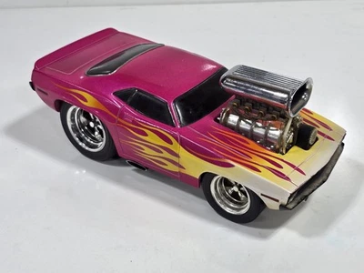 FunLine 2000 Muscle Machines Chrysler Magenta Flames design 70 Cuda Toy Car - Image 1 of 4