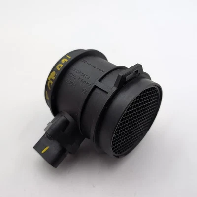 2003 - 2006 MERCEDES CL500 E500 BOSCH MAF Mass Airflow Meter Sensor 0280217810 - Image 1 of 4