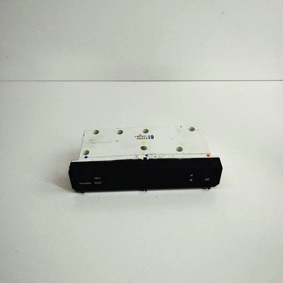 TOYOTA HILUX MK7 Interior Clock 83290-0K061 3.0 29088635 - Image 1 of 4