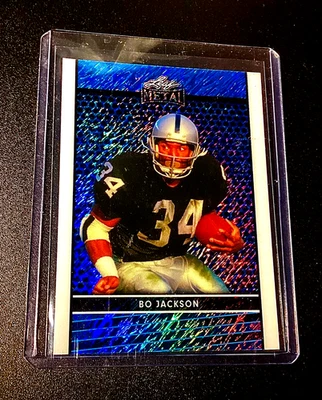 Футбольные рейдеры Bo Jackson 1/1 2025 Leaf Metal Blue Shimmer Refractor 1 из 1 SP - Изображение 1 из 4