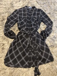 Women’s Liz Lange Maternity Black & White Sheer Shirt  Dress Size M - Picture 1 of 3