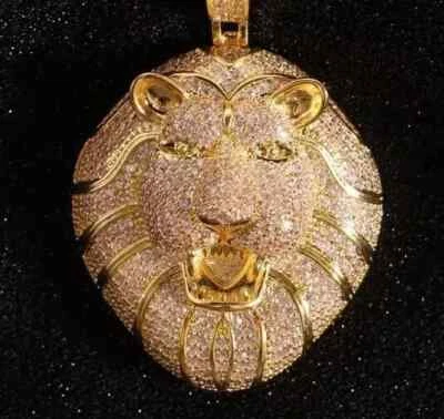 3.00 克拉圆形切割真莫桑石男式狮子头吊坠 14K 镀黄金 — 第 1/4 张图片