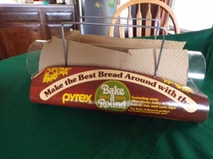 VINTAGE PYREX BAKE A ROUND GLASS BREAD BAKING TUBE W/ CHROME RACK #990 Corning - Picture 1 of 10