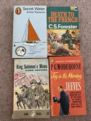 4 vintage books, puffin, pan, four square. War Stories & Jeeves 1960s Published - Image 1 of 4