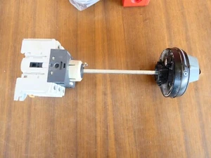 Socmec Isolating Switch + Rotary Handle SIRCOM80 - 690VAC 80A - 22003008 - Picture 1 of 6