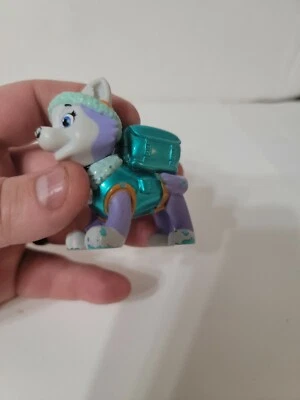 Paw Patrol Paquete de Acción Cachorros Metálicos EVEREST Invierno Rescatos Figura Rara Difícil de Encontrar Foto 1 de 4