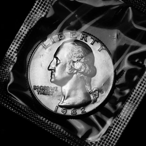 1982 D  Washington Brilliant Uncirculated Quarter ~ From Souvenir Mint Set Cover