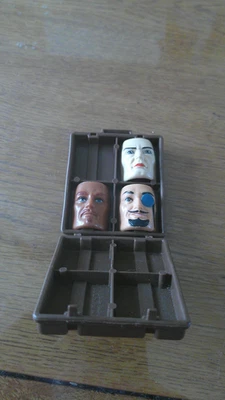 vintage Big Jim Agent Secret O04 Mattel Valise Avec 3 Masques Visage - Photo 1/3