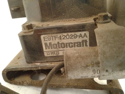 Bobina de encendido usada se adapta a: Ford Escort 1991 1,9 L 4-116 SOHC grado A Foto 1 de 4