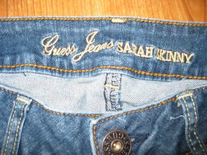 Damenjeans Guess Sarah Skinny Größe 26 - Bild 1 von 5