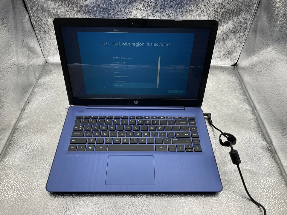 HP Stream 14-ds00036nr AMD A4-9120e @ 1,5 GHz Radeon R3 8 GB 64 GB SSD sin batería Foto 1 de 4